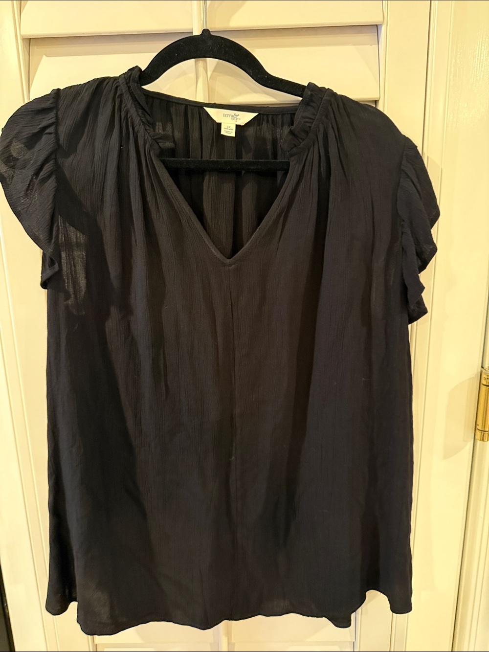 Terra & Sky Black V-Neck Flutter Sleeve Blouse